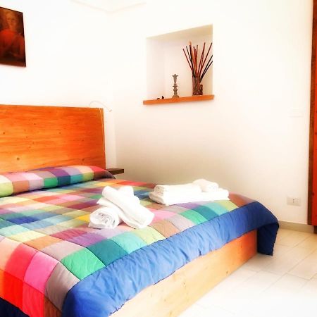 Palazzo Salia Bed & Breakfast เลชเช ภายนอก รูปภาพ
